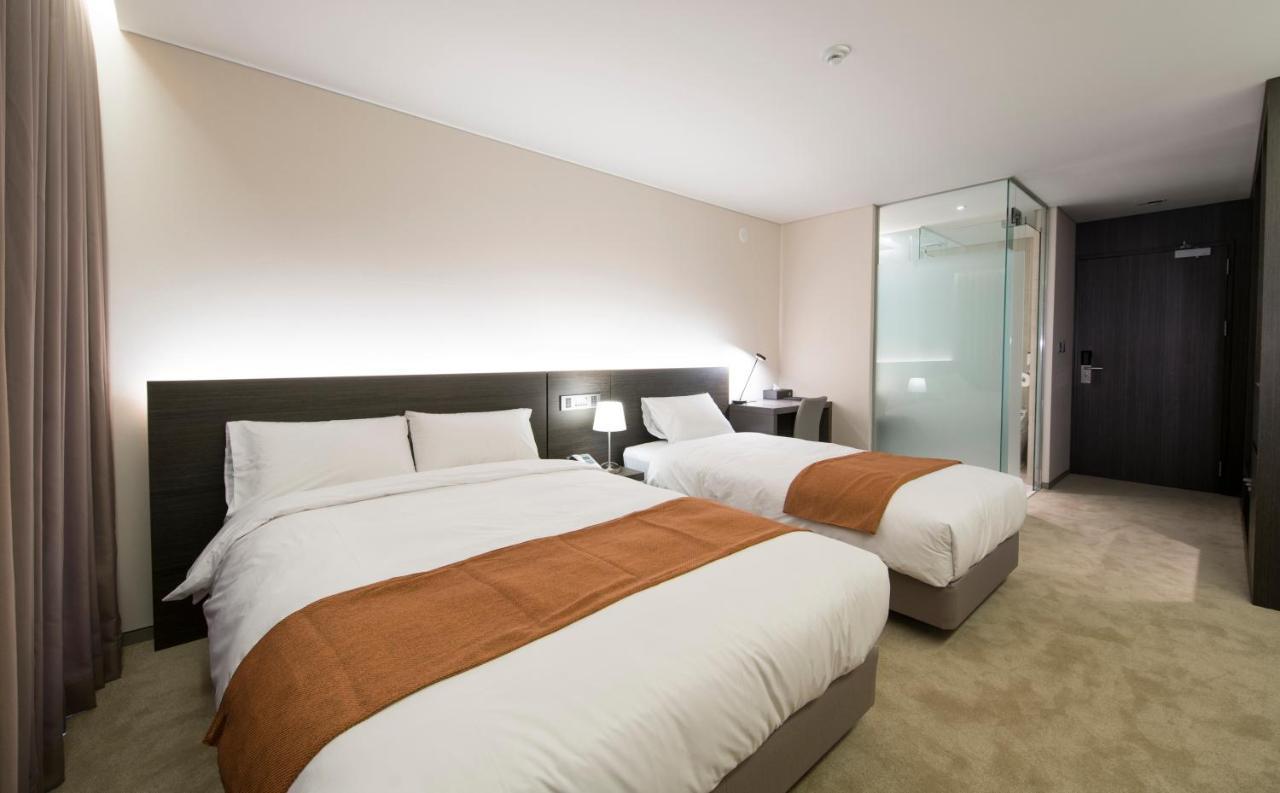 Grand Mer Hotel Seogwipo Ocean Exteriör bild