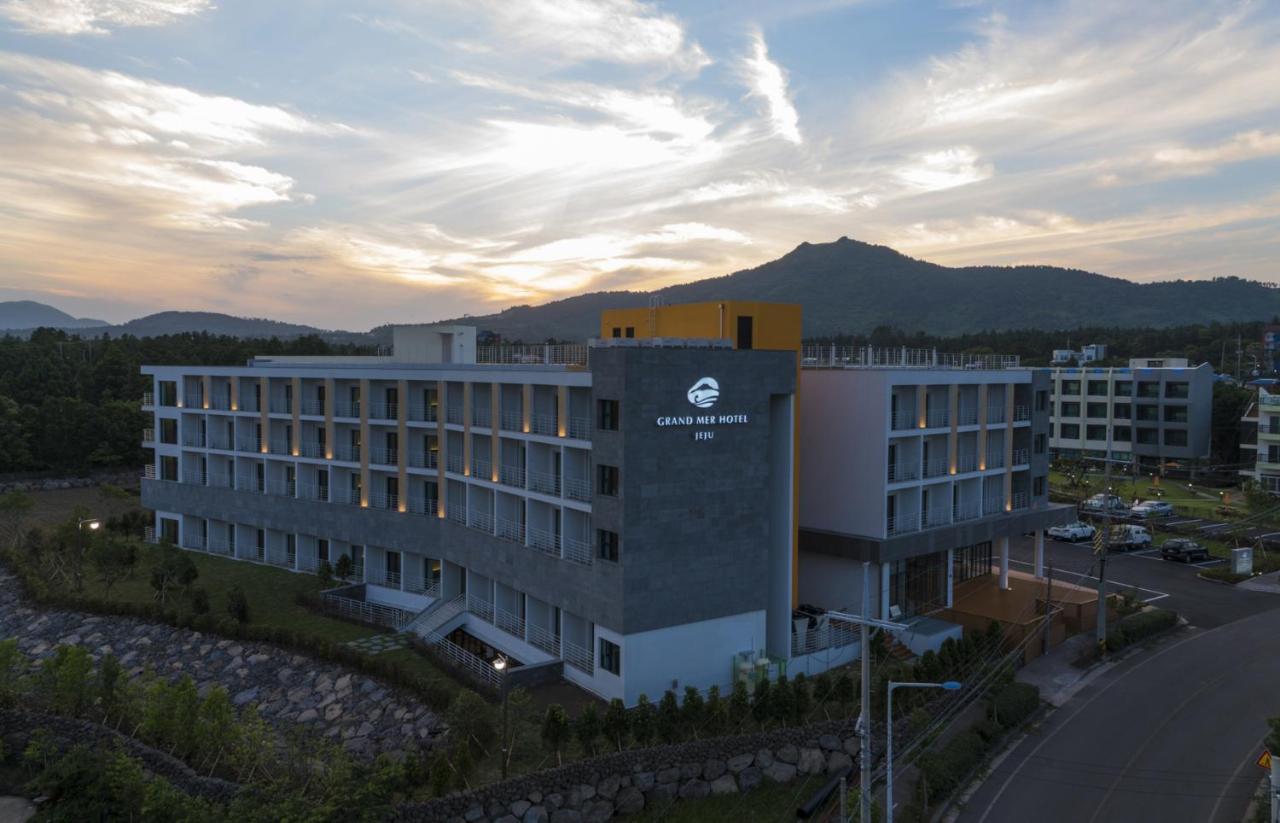 Grand Mer Hotel Seogwipo Ocean Exteriör bild