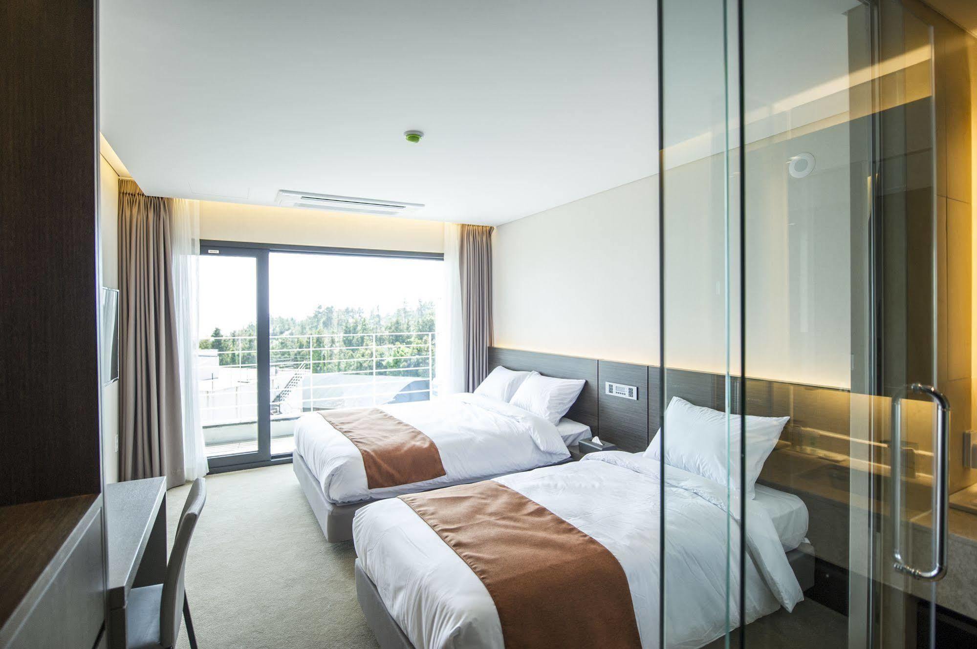 Grand Mer Hotel Seogwipo Ocean Exteriör bild